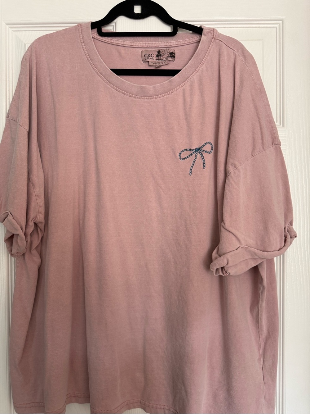 C&C California Pink Short-Sleeve Tee with Embroidered Bow